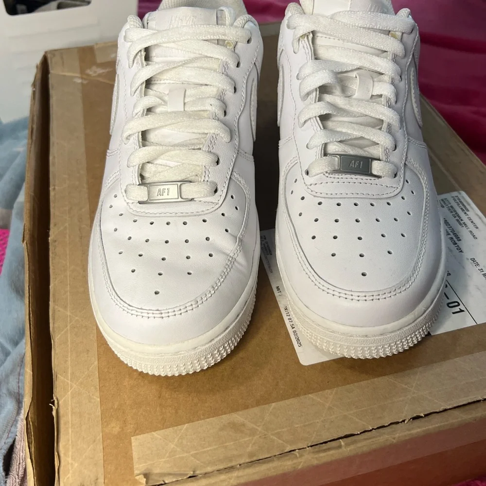 Nike Air Force 1 Low White Sneakers - Picture 2 of 8